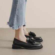 Load image into Gallery viewer, Women&#39;s Bow Retro Thick-soled Loafers
