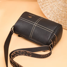 Load image into Gallery viewer, Women&#39;s shoulder bag
