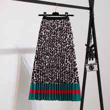 Load image into Gallery viewer, New Skirt Women&#39;s Printed Pleated Skirt
